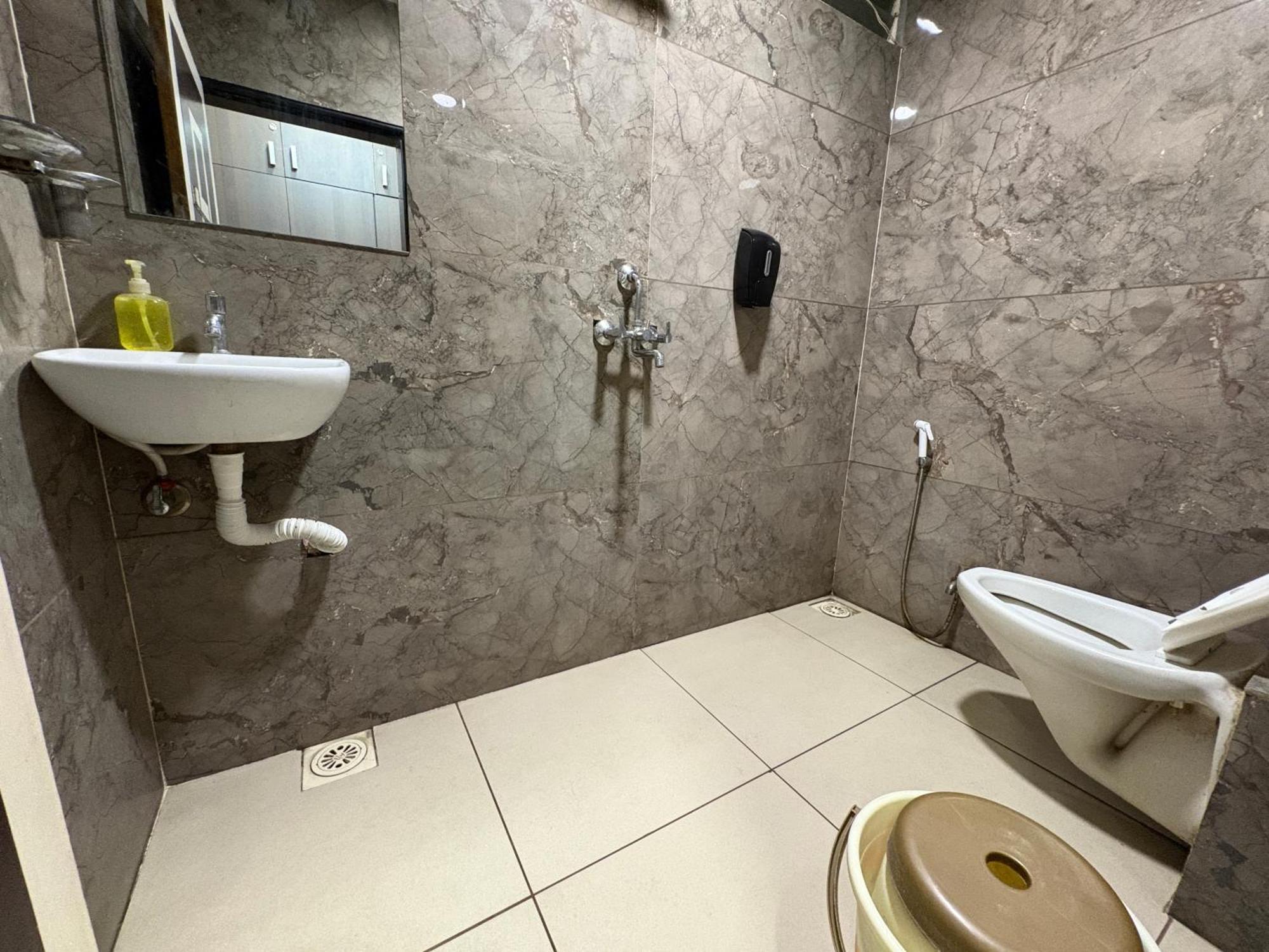 Hotel Anantshree ウッジャイン エクステリア 写真